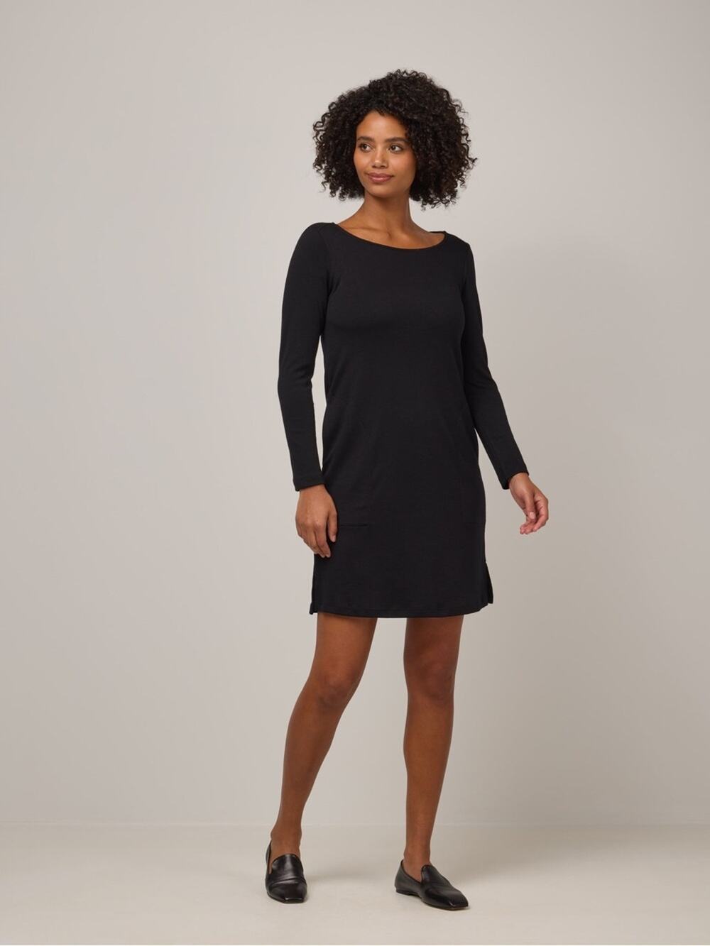 Wool& Margo Long Sleeve Shift Dress XS Black Merino Wool Classic Travel Pockets
